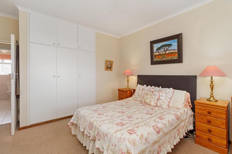 2 Bedroom Property for Sale in Fish Hoek Western Cape